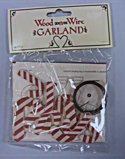 Candy Cane Wood\'n Wire Garland