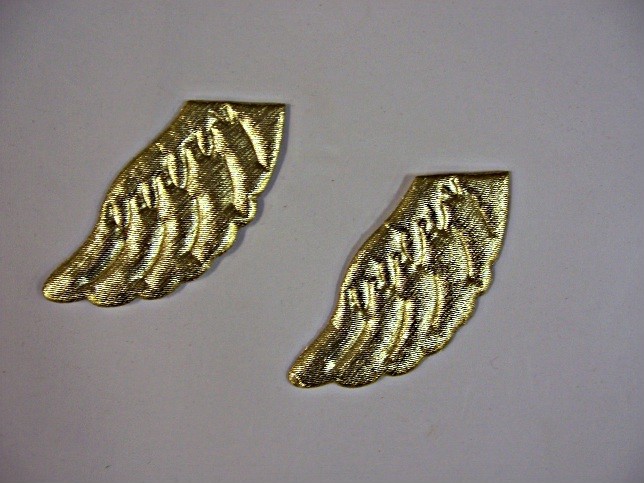 2\"X3 1/2\" Gold Puffy Wings